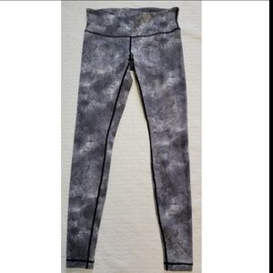 LULULEMON Gray Abstract Print Leggings